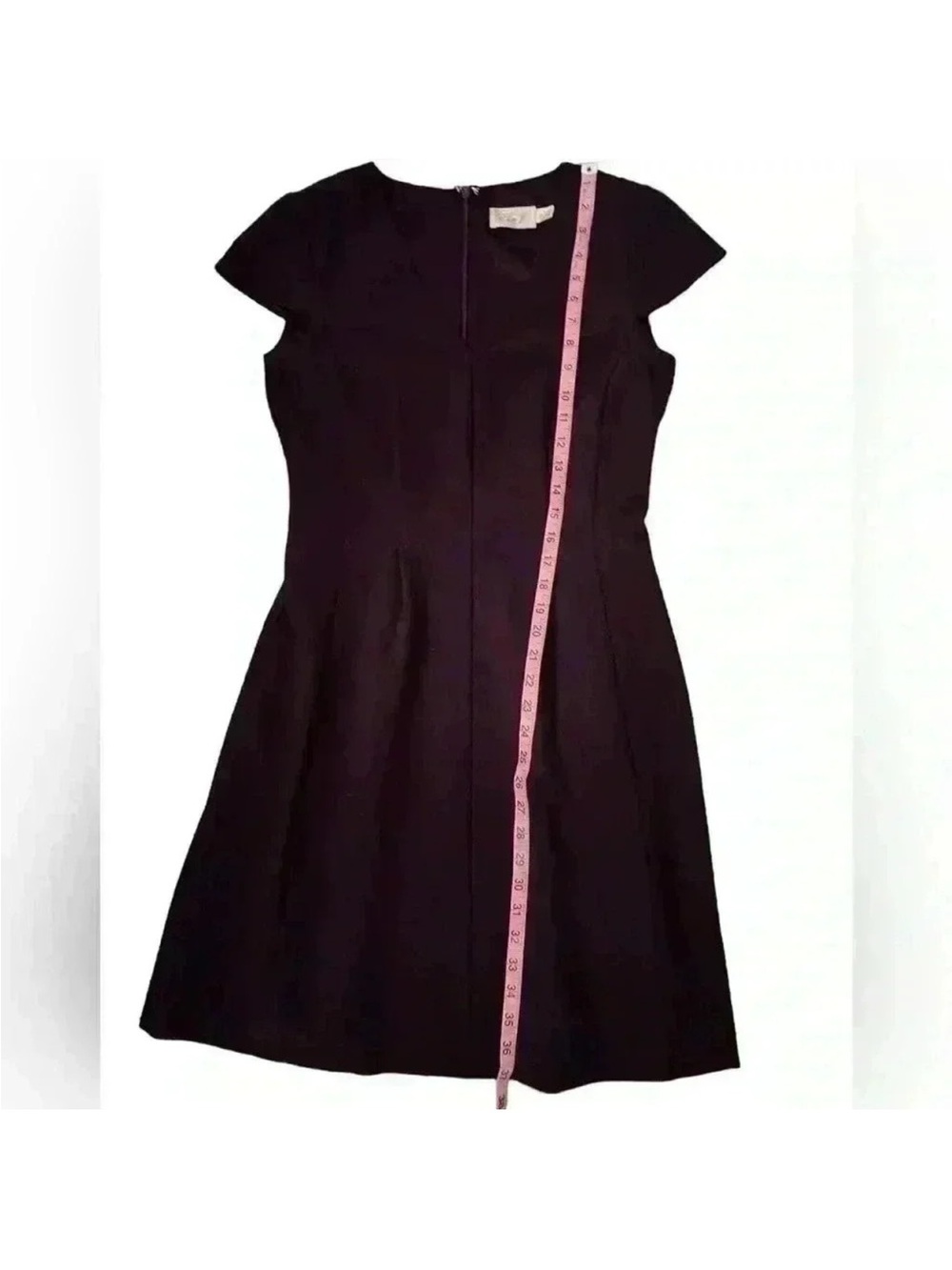 -
Eliza J
Eliza J Purple Fit & Flare Pleated Cocktail Dress Cap Sleeves size 6 - Picture 6 of 12